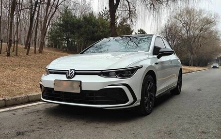 Volkswagen Golf VIII, 2023 год, 1 724 000 рублей, 3 фотография