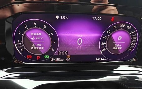 Volkswagen Golf VIII, 2023 год, 1 724 000 рублей, 10 фотография
