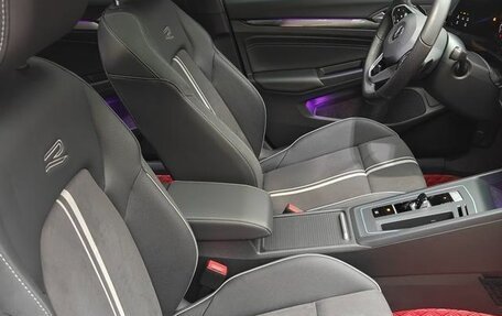 Volkswagen Golf VIII, 2023 год, 1 724 000 рублей, 14 фотография