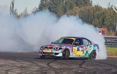 BMW 3 серия, 2002 год, 3 000 000 рублей, 13 фотография