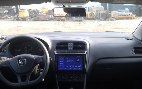Volkswagen Polo VI (EU Market), 2016 год, 1 050 000 рублей, 14 фотография