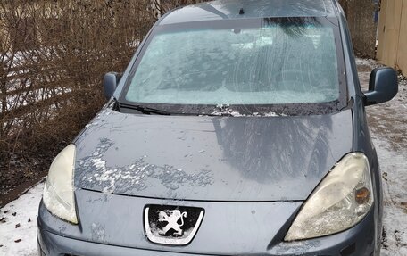 Peugeot Partner II рестайлинг 2, 2010 год, 710 000 рублей, 1 фотография