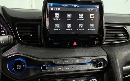 Hyundai Veloster II, 2018 год, 1 150 007 рублей, 13 фотография