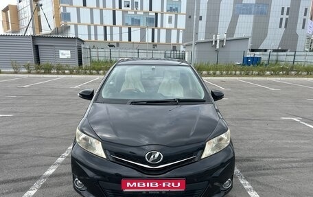 Toyota Vitz, 2011 год, 650 000 рублей, 1 фотография