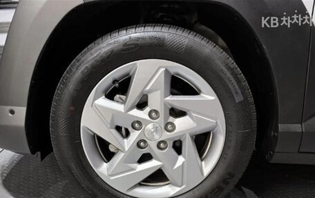 Hyundai Kona, 2023 год, 2 088 000 рублей, 18 фотография