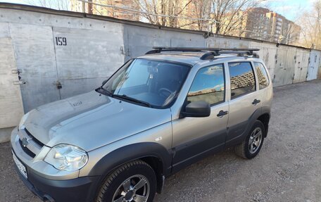 Chevrolet Niva I рестайлинг, 2018 год, 800 000 рублей, 3 фотография