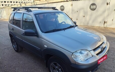 Chevrolet Niva I рестайлинг, 2018 год, 800 000 рублей, 2 фотография