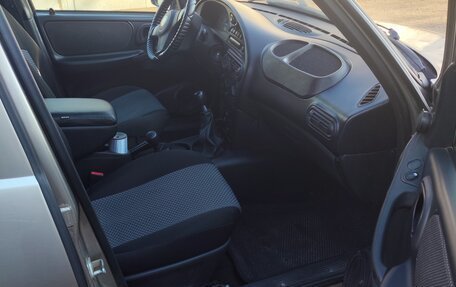 Chevrolet Niva I рестайлинг, 2018 год, 800 000 рублей, 6 фотография