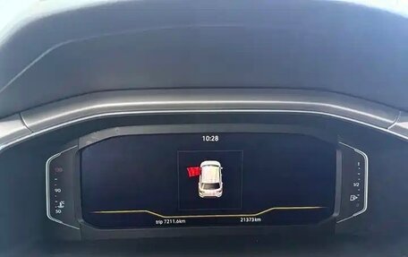 Volkswagen T-Roc I, 2022 год, 1 950 000 рублей, 15 фотография