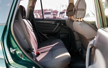 Toyota RAV4, 2004 год, 1 000 000 рублей, 17 фотография