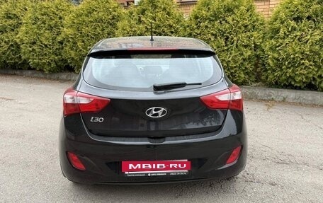 Hyundai i30 II рестайлинг, 2013 год, 955 000 рублей, 4 фотография