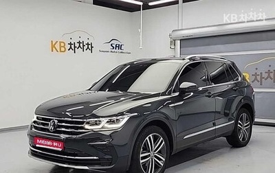 Volkswagen Tiguan II, 2023 год, 3 342 000 рублей, 1 фотография