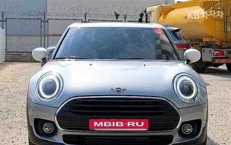 MINI Clubman, 2023 год, 1 967 000 рублей, 2 фотография