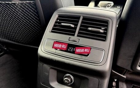 Audi A4, 2017 год, 1 756 000 рублей, 15 фотография