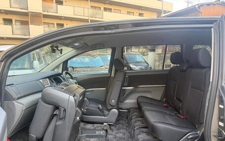 Toyota ISis I, 2017 год, 1 112 000 рублей, 16 фотография