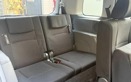 Toyota ISis I, 2017 год, 1 112 000 рублей, 19 фотография