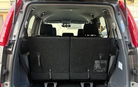 Toyota ISis I, 2017 год, 1 112 000 рублей, 21 фотография