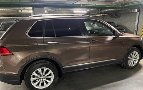 Volkswagen Tiguan II, 2017 год, 3 150 000 рублей, 2 фотография