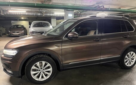 Volkswagen Tiguan II, 2017 год, 3 150 000 рублей, 3 фотография