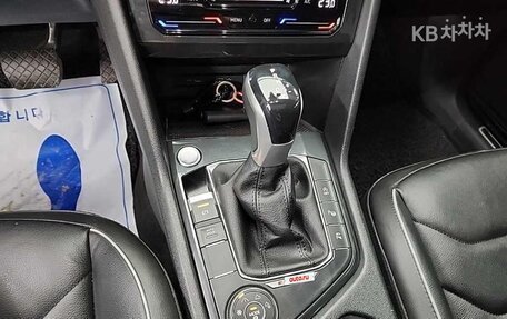 Volkswagen Tiguan II, 2023 год, 3 342 000 рублей, 9 фотография