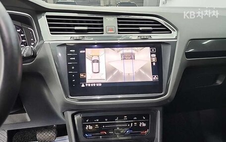 Volkswagen Tiguan II, 2023 год, 3 342 000 рублей, 10 фотография