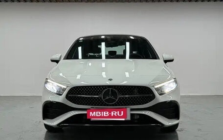 Mercedes-Benz A-Класс, 2023 год, 1 790 000 рублей, 2 фотография