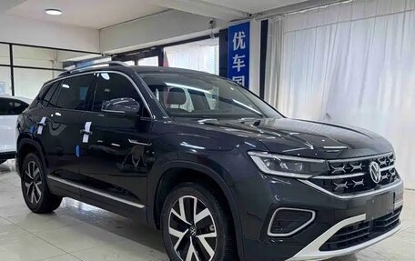 Volkswagen T-Roc I, 2023 год, 1 950 000 рублей, 5 фотография