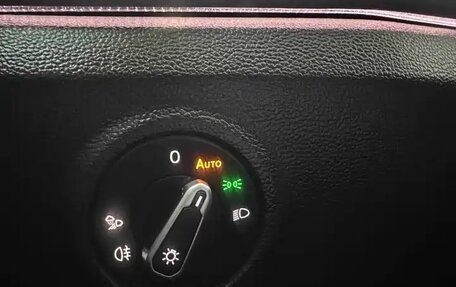 Volkswagen T-Roc I, 2023 год, 1 950 000 рублей, 15 фотография