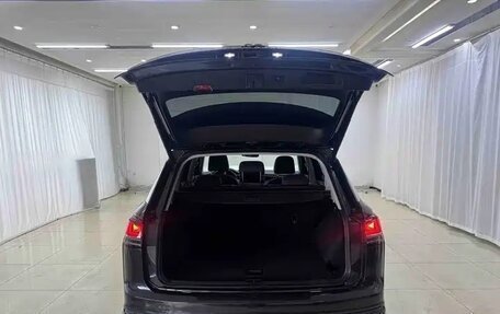 Volkswagen T-Roc I, 2023 год, 1 950 000 рублей, 17 фотография