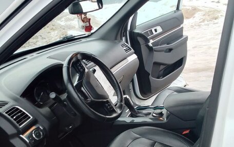 Ford Explorer VI, 2017 год, 2 700 000 рублей, 6 фотография