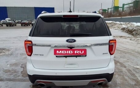 Ford Explorer VI, 2017 год, 2 700 000 рублей, 5 фотография