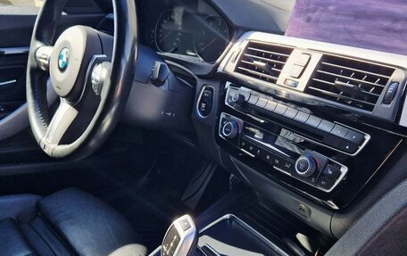BMW 3 серия, 2019 год, 2 598 000 рублей, 18 фотография