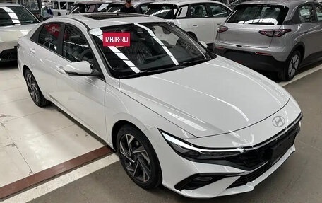 Hyundai Elantra, 2025 год, 1 923 000 рублей, 2 фотография