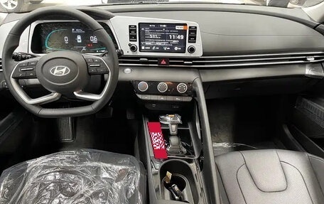 Hyundai Elantra, 2025 год, 1 923 000 рублей, 7 фотография