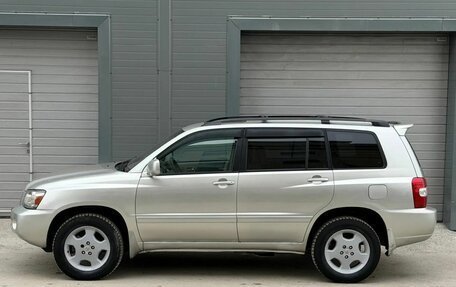 Toyota Highlander III, 2005 год, 775 000 рублей, 2 фотография