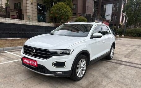 Volkswagen T-Roc I, 2022 год, 1 576 881 рублей, 1 фотография