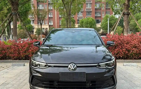 Volkswagen Golf VIII, 2022 год, 1 939 017 рублей, 2 фотография