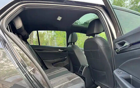 Volkswagen Golf VIII, 2022 год, 1 939 017 рублей, 15 фотография