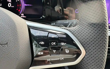 Volkswagen Golf VIII, 2022 год, 1 939 017 рублей, 21 фотография