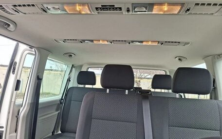 Volkswagen Caravelle T6 рестайлинг, 2018 год, 3 550 000 рублей, 9 фотография