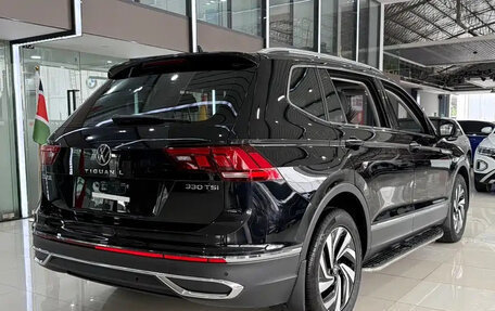 Volkswagen Tiguan II, 2023 год, 2 455 017 рублей, 6 фотография