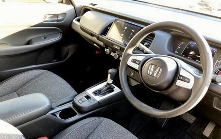 Honda Fit, 2022 год, 1 255 000 рублей, 6 фотография