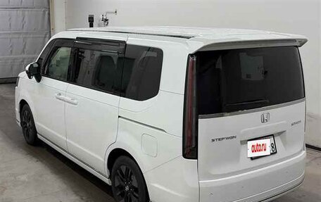 Honda Stepwgn, 2023 год, 2 200 003 рублей, 2 фотография