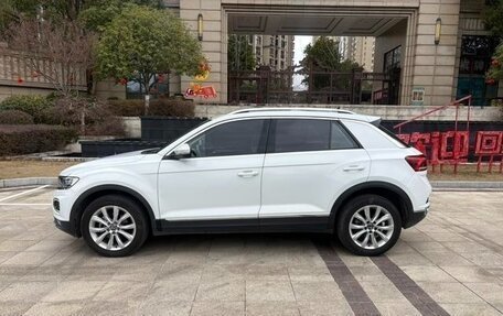 Volkswagen T-Roc I, 2022 год, 1 576 881 рублей, 4 фотография