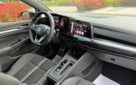 Volkswagen Golf VIII, 2022 год, 1 857 017 рублей, 13 фотография