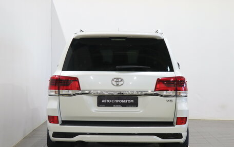 Toyota Land Cruiser 200, 2017 год, 8 295 000 рублей, 3 фотография