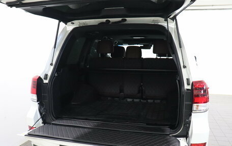 Toyota Land Cruiser 200, 2017 год, 8 295 000 рублей, 14 фотография