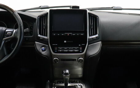 Toyota Land Cruiser 200, 2017 год, 8 295 000 рублей, 10 фотография