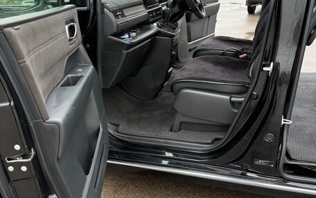 Honda Stepwgn, 2022 год, 3 290 000 рублей, 28 фотография