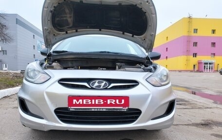 Hyundai Solaris II рестайлинг, 2014 год, 750 000 рублей, 2 фотография